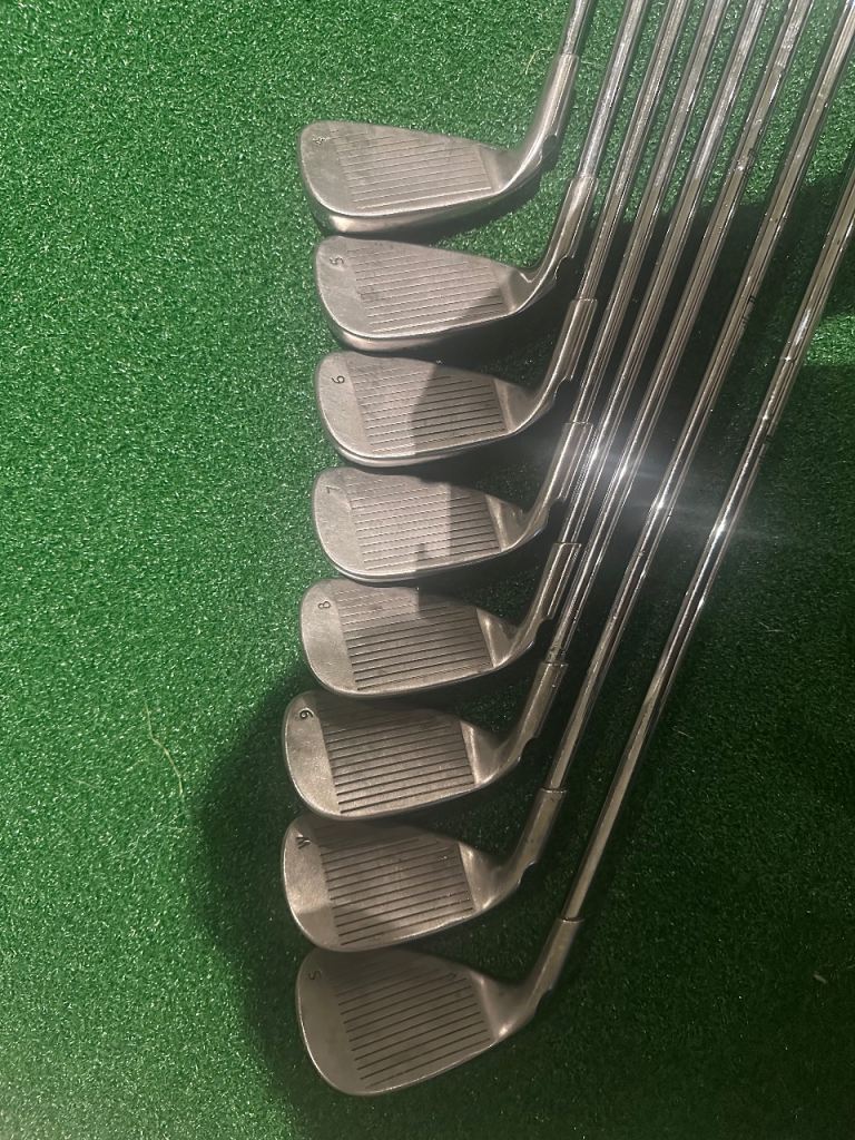 Ping G Series Golf Irons Set (7 Clubs) – Good Condition