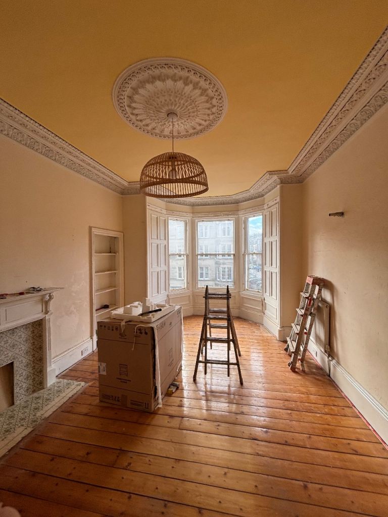 Service Painting & Decorating Plastering Tiles