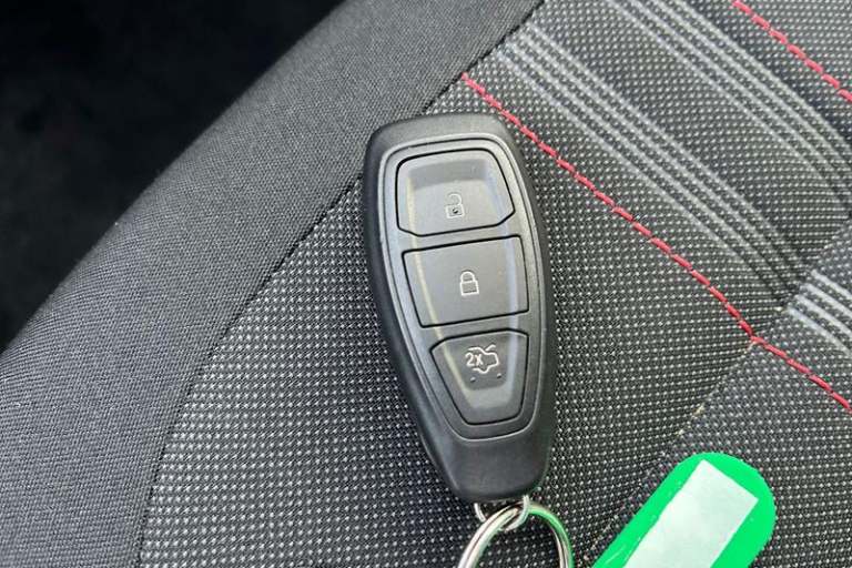 2025 Ford Puma 1.0L EcoBoost 125ps Hybrid mHEV ST-Line 5dr Automatic Automatic HATCHBACK Petrol A...