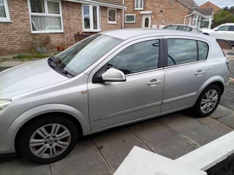 Vauxhall, ASTRA, Hatchback, 2009, Manual, 1598 (cc), 5 doors