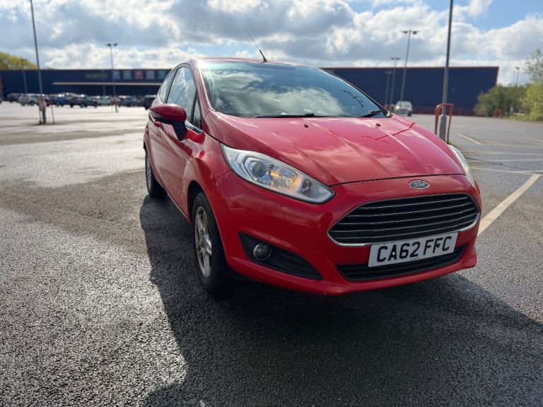 Ford, FIESTA, Hatchback, 2013, Manual, 1241 (cc), 3 doors