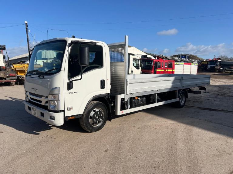 ISUZU TRUCKS FORWARD N75.190 AUTO, 12,000 miles only