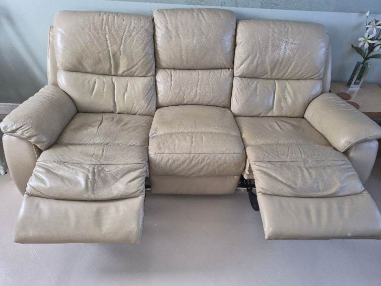 Cream Leather Recliner Sofa – 3 Seater, Fair Condition