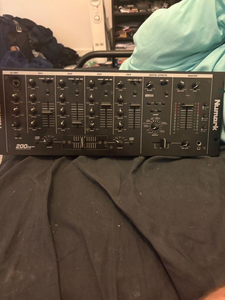 Numark 200 FX mixer rare. Mark 2 