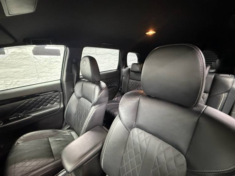 2020 Mitsubishi Outlander 2.4h TwinMotor 13.8kWh Exceed Safety SUV 5dr Petrol Plug-in Hybrid CVT ...