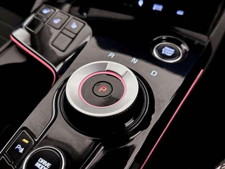 2022 Kia Sportage 1.6T GDi HEV 4 5dr Auto ESTATE PETROL/ELECTRIC Automatic