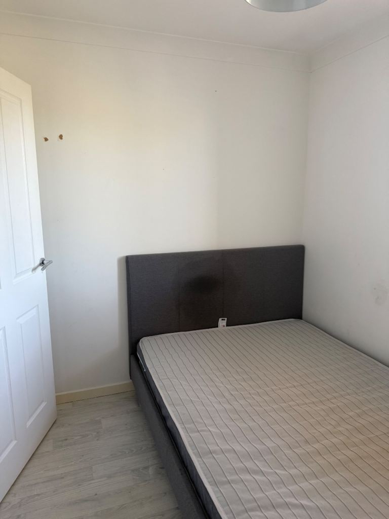Room to rent 