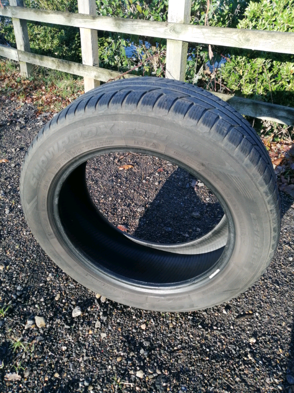 Two Toyo Snowprox S954 235 55 R18 104H SUV