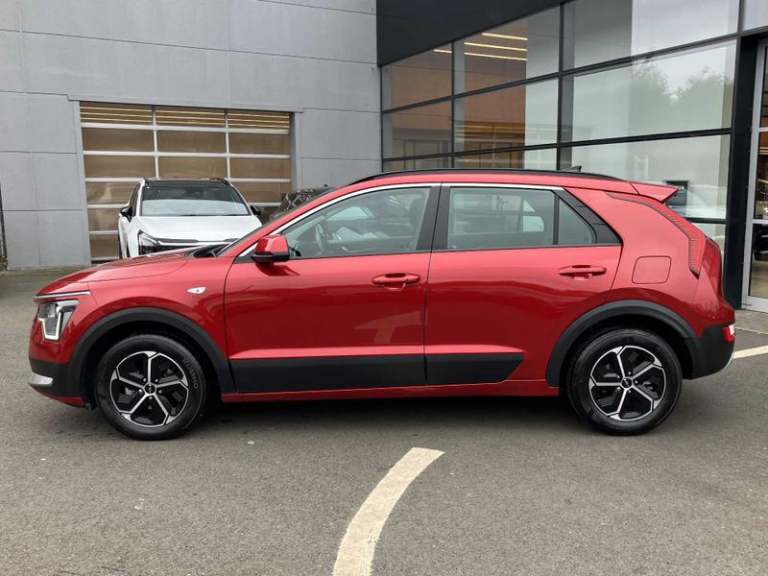 2024 Kia Niro 1.6 GDi 127 Hybrid 2 Nav 5dr DCT ESTATE PETROL/ELECTRIC Automatic