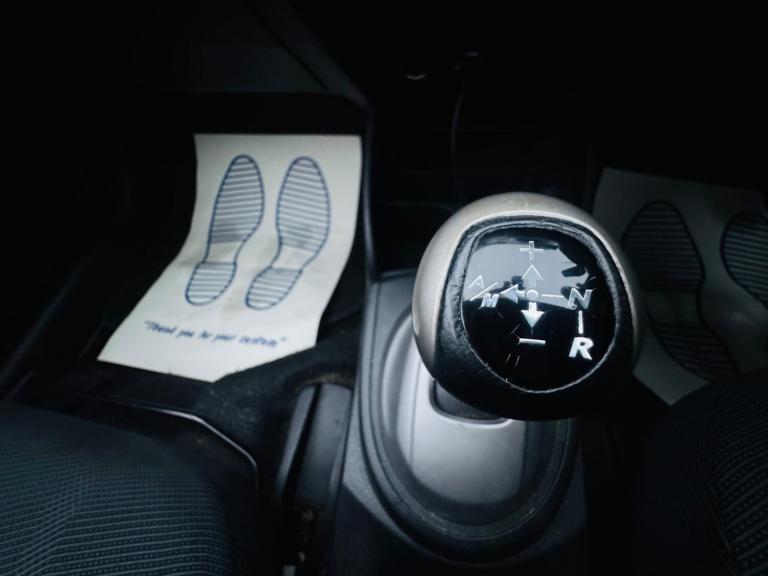 2009 Honda Jazz 1.4 i-VTEC EX i SHIFT Euro 4 5dr HATCHBACK Petrol Automatic