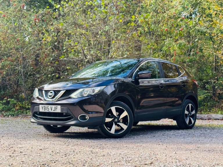 2015 Nissan Qashqai 1.2 DiG-T N-Tec 5dr HATCHBACK Petrol Manual