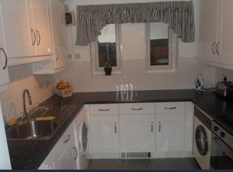 Double room in a two bedroom apartment 