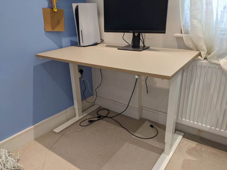 IKEA sit/stand Desk 120x70cm, height-adjustable