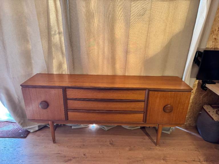 Mid-Century Teak Sideboard – 1960s – Round Button Handles – Beautiful Condition