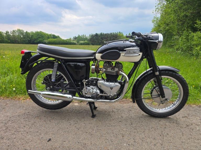 Triumph T110 1960 - Matching numbers - Well Restored - V5c