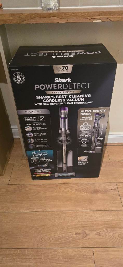 NEW Shark PowerDetect Cordless Vacuum Cleaner