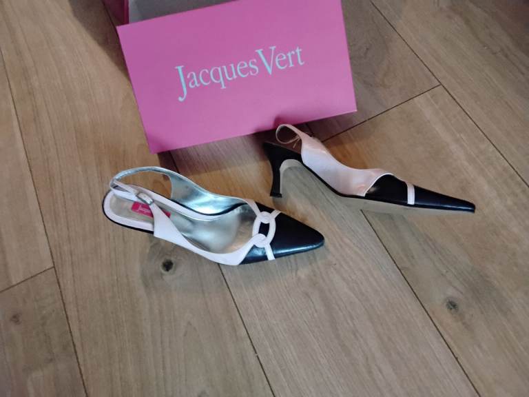 Jacques Vert Black & White Slingback Heels and hat bag – Good Condition