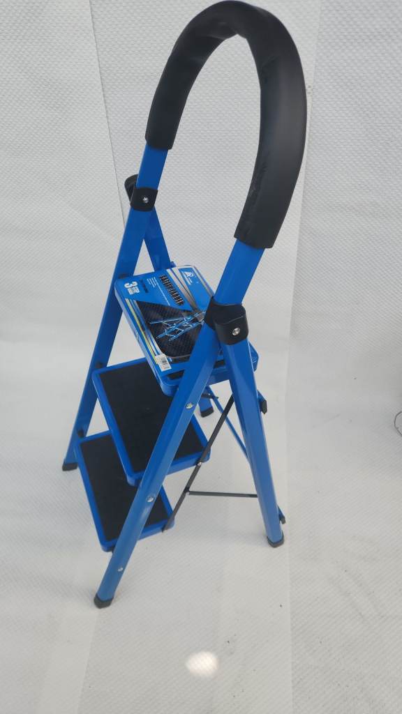 Blue Metal Step Ladder, 3-Step - Good Condition