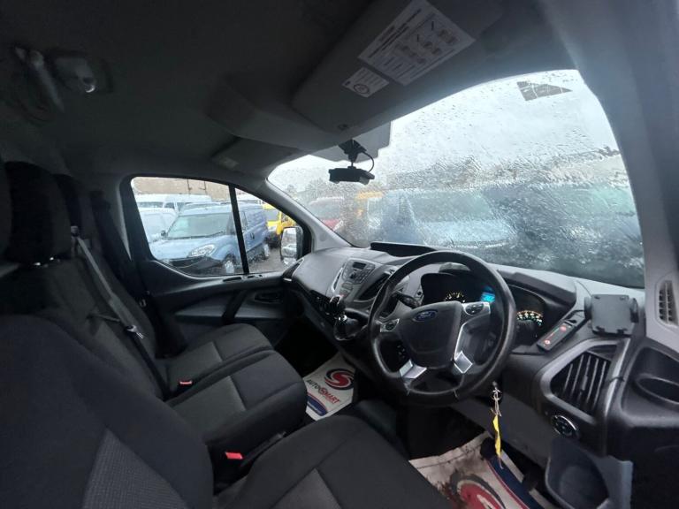 2018 Ford Transit Custom 2.0 TDCi 130ps Low Roof Van PANEL VAN Diesel Manual