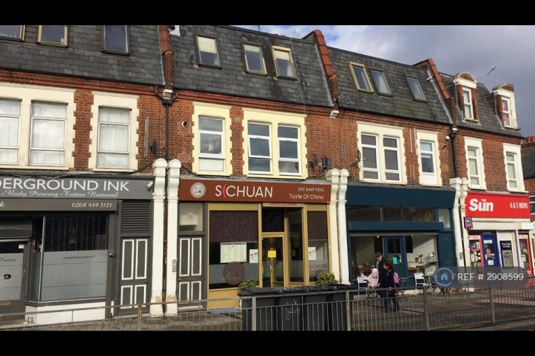 1 bedroom flat in Potters Road, Herts, EN5 (1 bed) (#2908599)