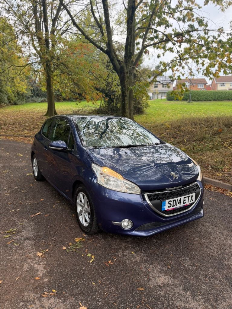 Peugeot, 208, Hatchback, 2014, Manual, 1199 (cc), 3 doors
