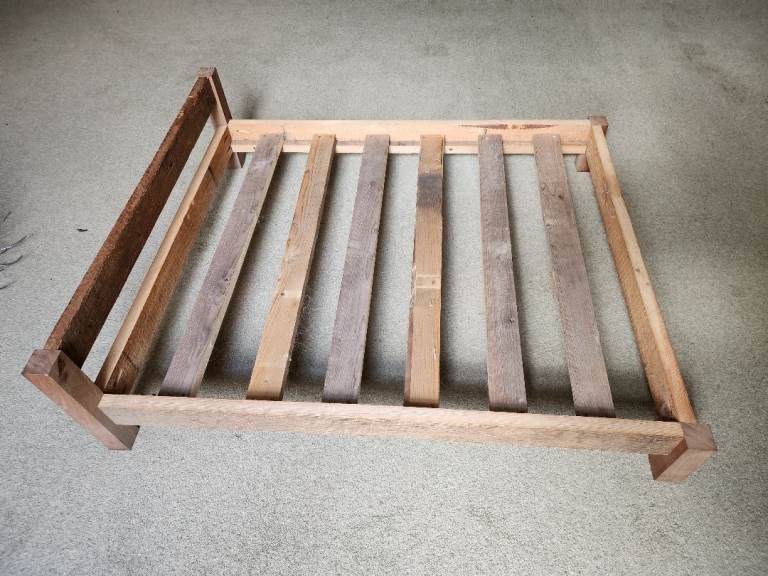 Free Dog Bed – Black Walnut & Larch Frame