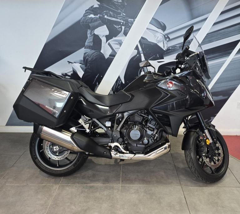 2025 HONDA NT1100