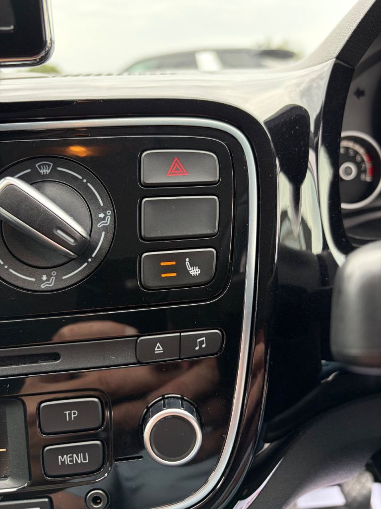 Vw rock UP ,limited edition, 2014, Manual, 999 (cc), 3 doors