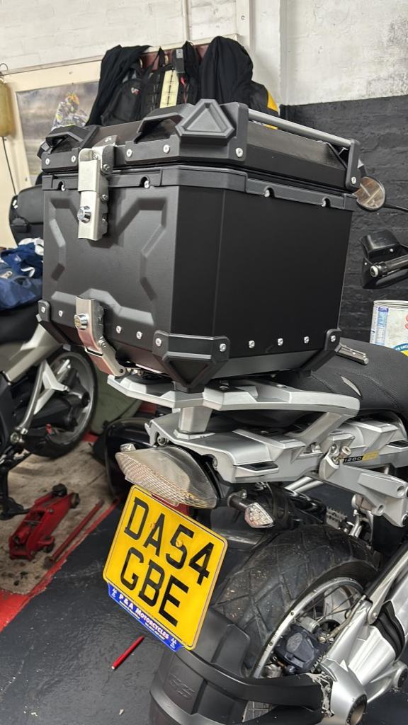 SUZUKI GSXR1000 PX TO CLEAR WINTER PROJECT BIKE TRACK BIKE 