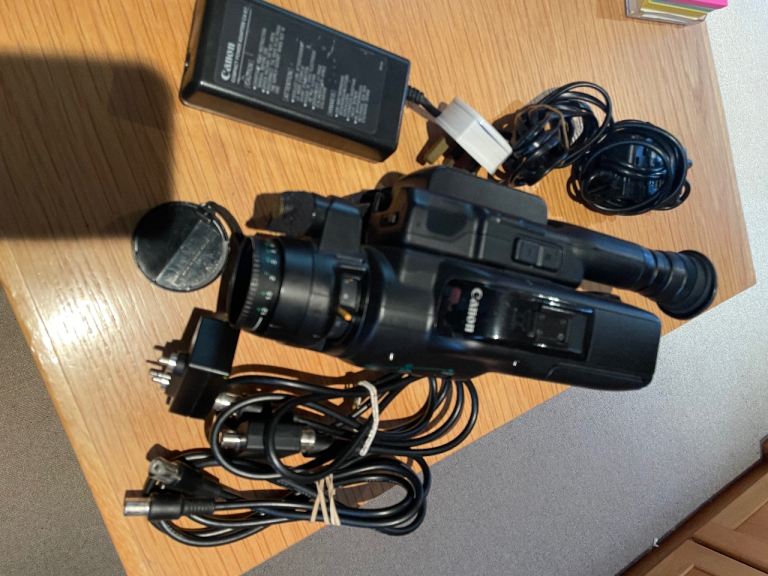Canon Canovision E90 Camcorder