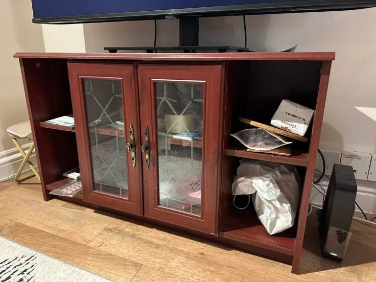 TV Stand / Media Unit – Wood – Storage Shelves