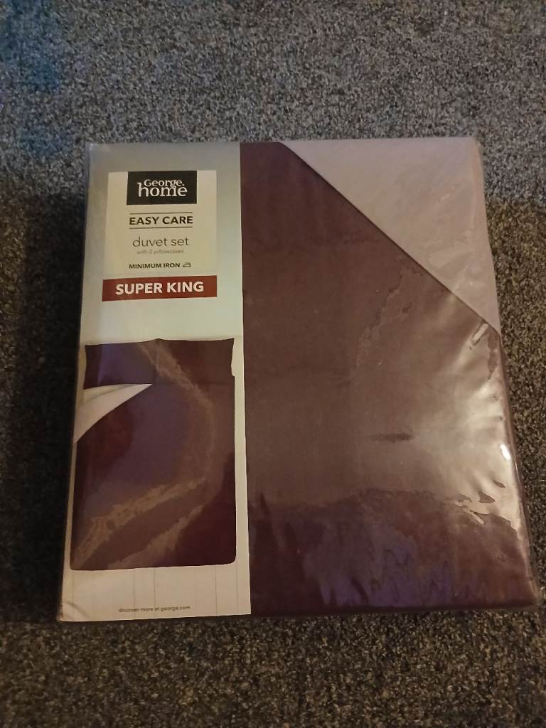 George Home Super King Easy Care Duvet Set - New