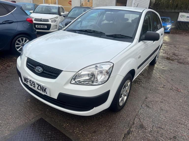 KIA RIO 1.4 5dr 2009
