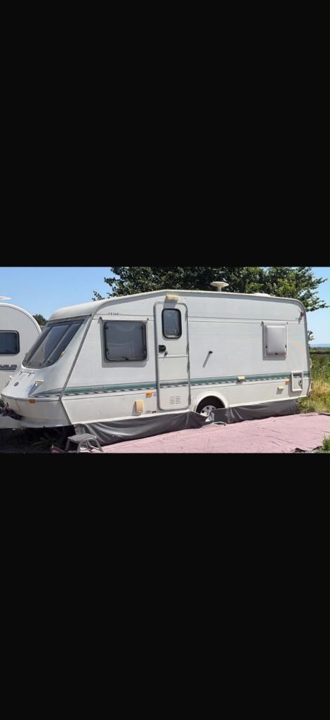 4 birth caravan