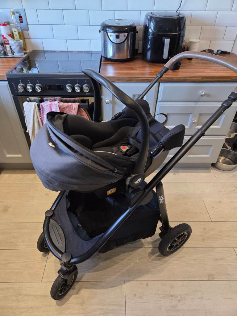 Joie Versitrax Travel System 