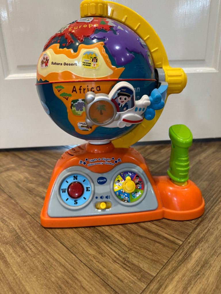 VTech Light & Flight Discovery Globe