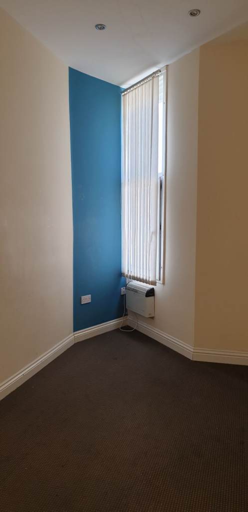 1 BED FIRST FLOOR FLAT- LONDON ROAD-NO DEPOSIT