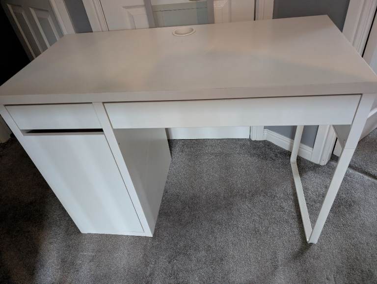 IKEA white micke desk