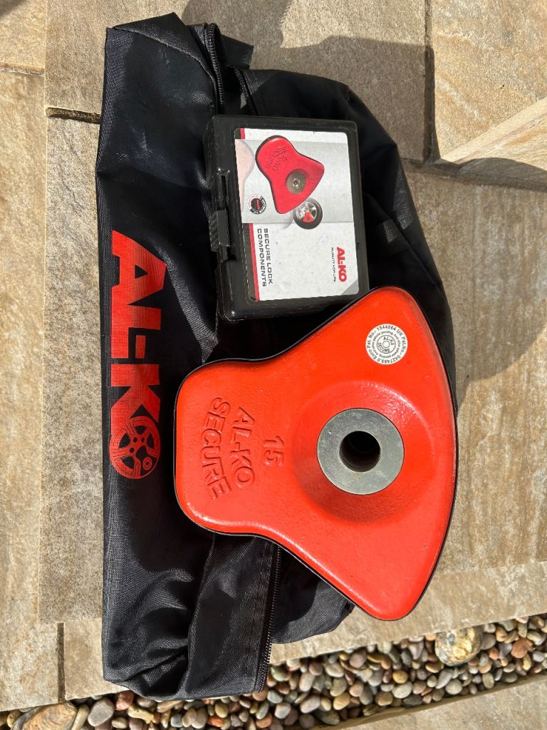 AL-KO (no.15) Caravan Wheel Lock