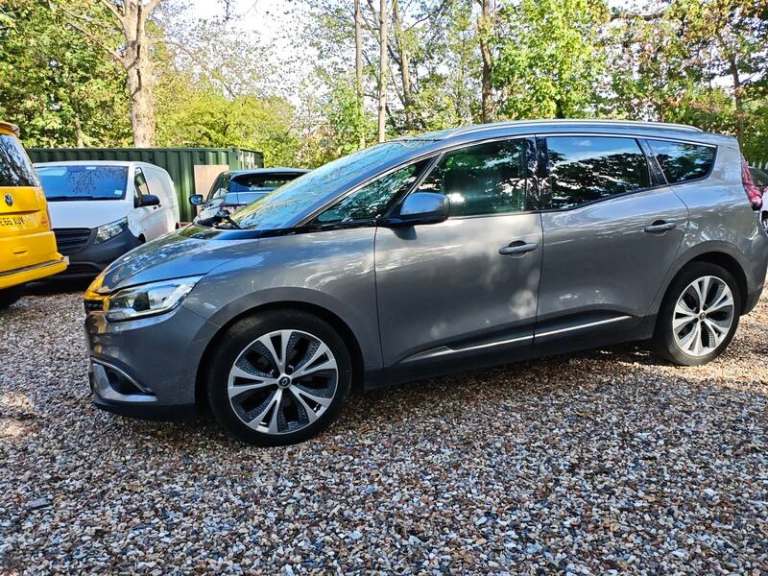 Renault Scenic GRAND DYNAMIQUE S NAV DCI ulez compliant hpi clear 7 seater