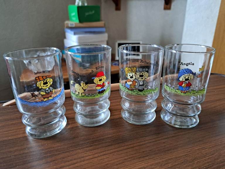 Set of 4 Vintage Cartoon Character Glass Tumblers – Good Condition