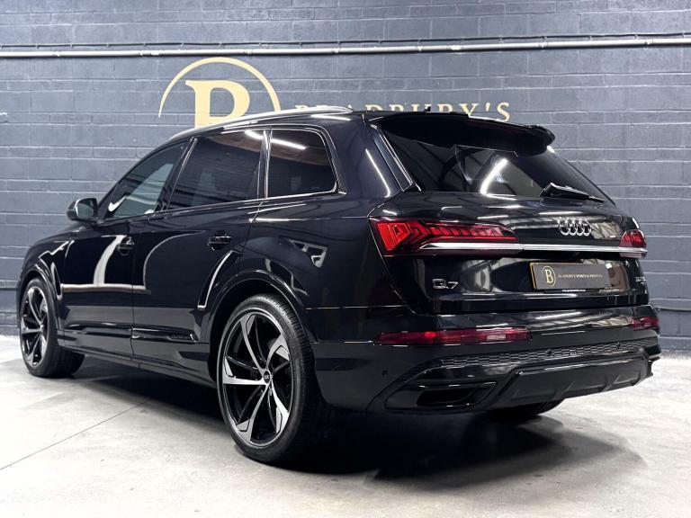 AUDI Q7 3.0 TFSI V6 55 Black Edition 2021
