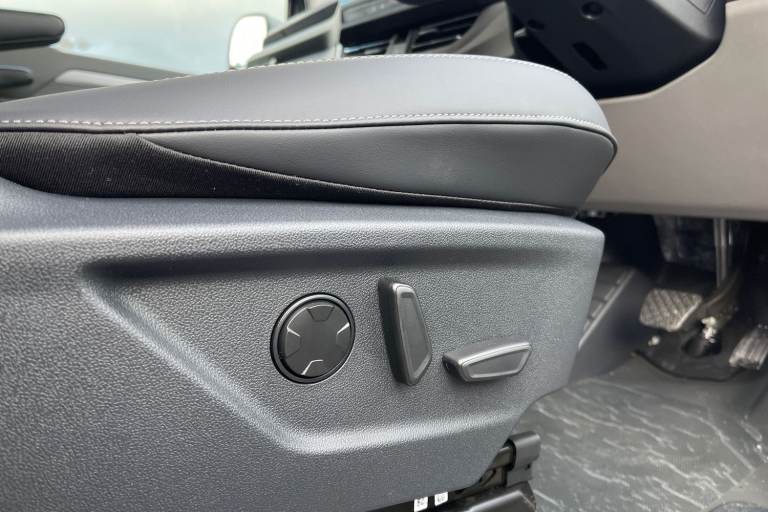 2025 Volkswagen Transporter 2.0 TDI 170PS Commerce Pro Van Auto-Tailgate Van DIESEL Automatic