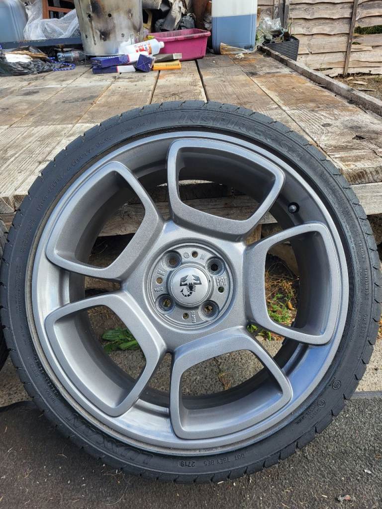 Fiat abarth 17" wheels 