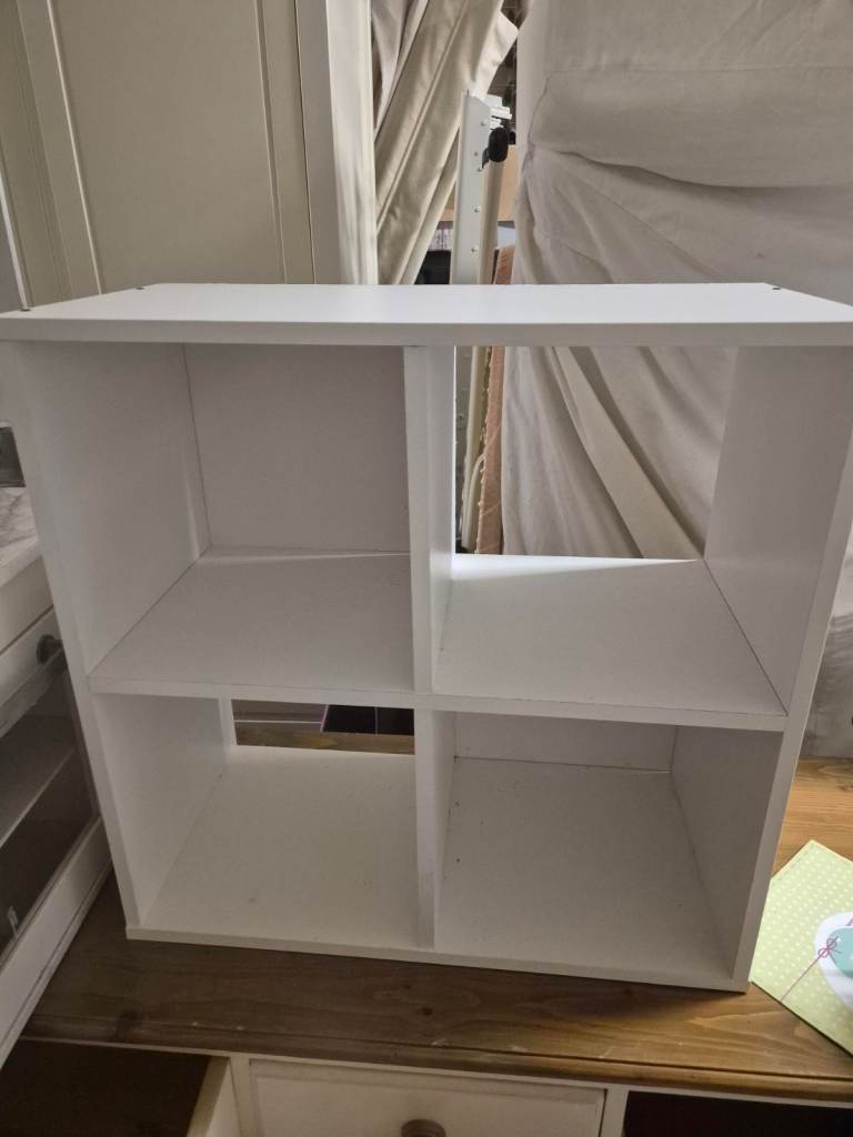 White 4-Cube Storage Unit / Bookcase – Good Condition