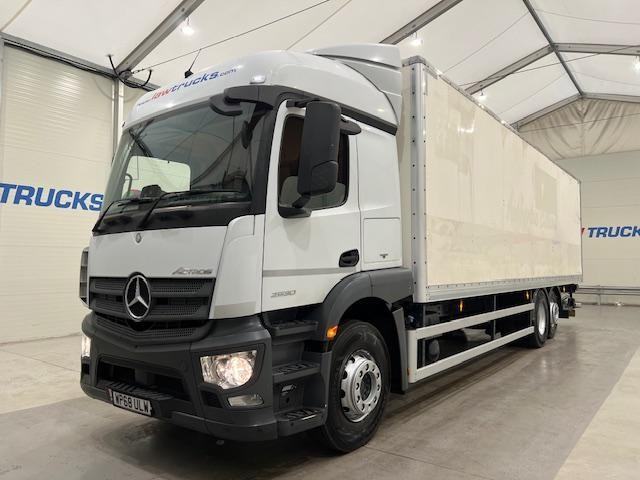 Mercedes-Benz Actros 2530 6x2 Rear Lift Sleeper Cab Box Van