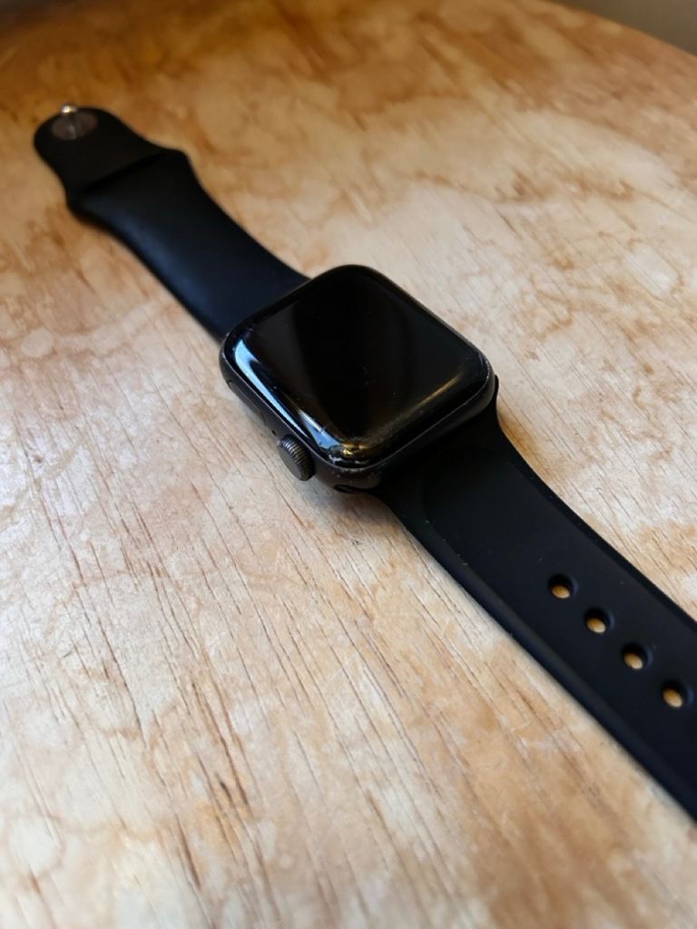 Apple Watch (broken, for parts or repair) with accessories