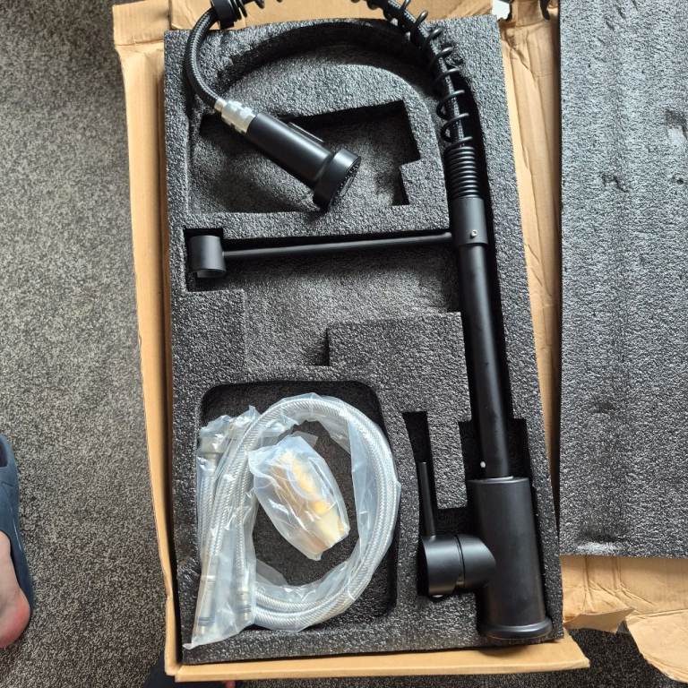 Matte Black Kitchen Sink Faucet 360 Degree