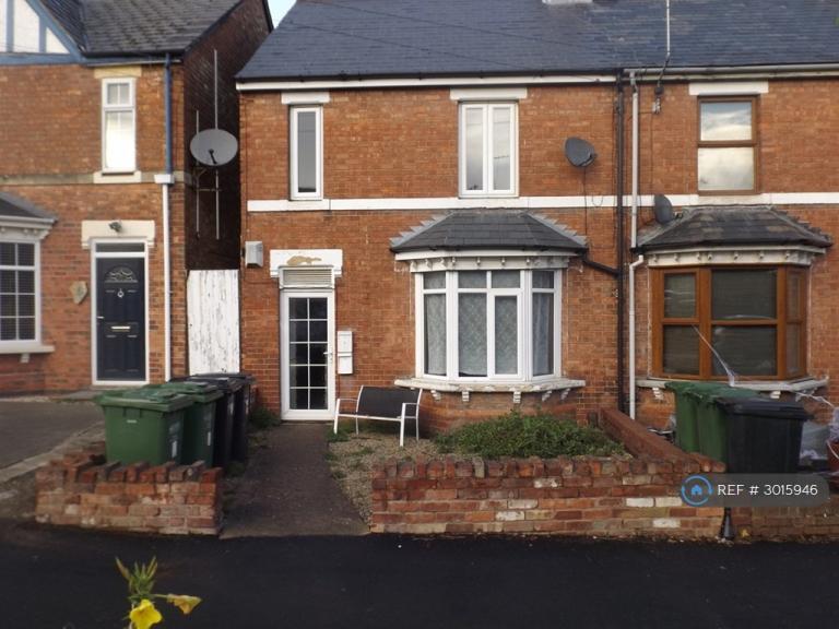 1 bedroom flat in Hampton, Evesham, WR11 (1 bed) (#3015946)