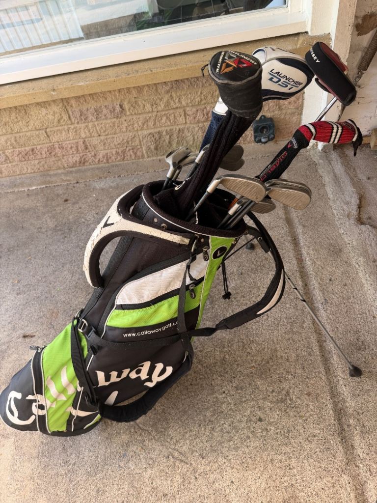 Callaway Golf Club Set with Bag, Balls & Tees